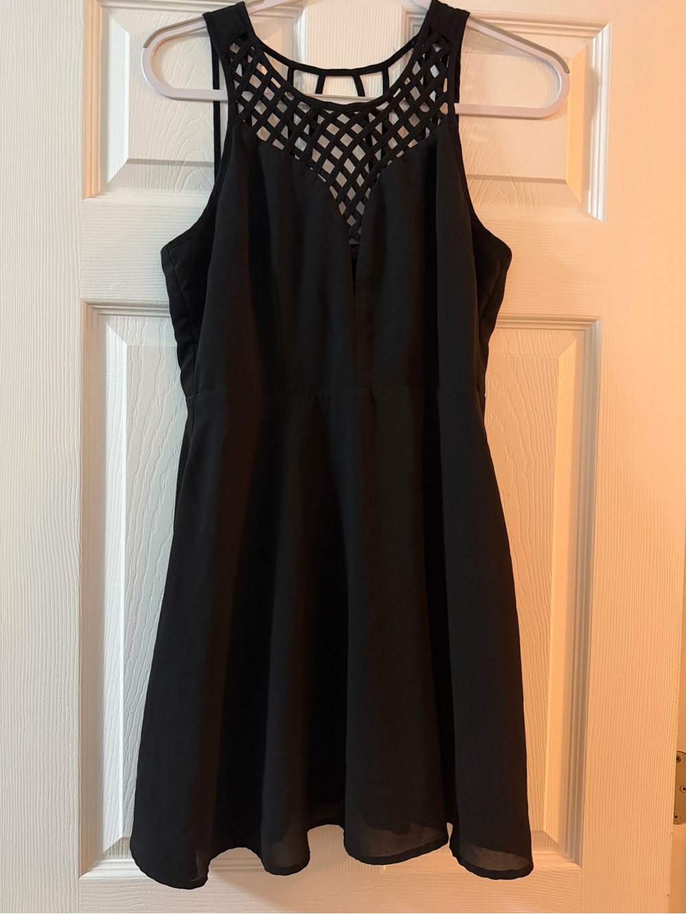 Forever 21 Black Fit & Flare Skater Dress Caged Lattice Neckline Size Large